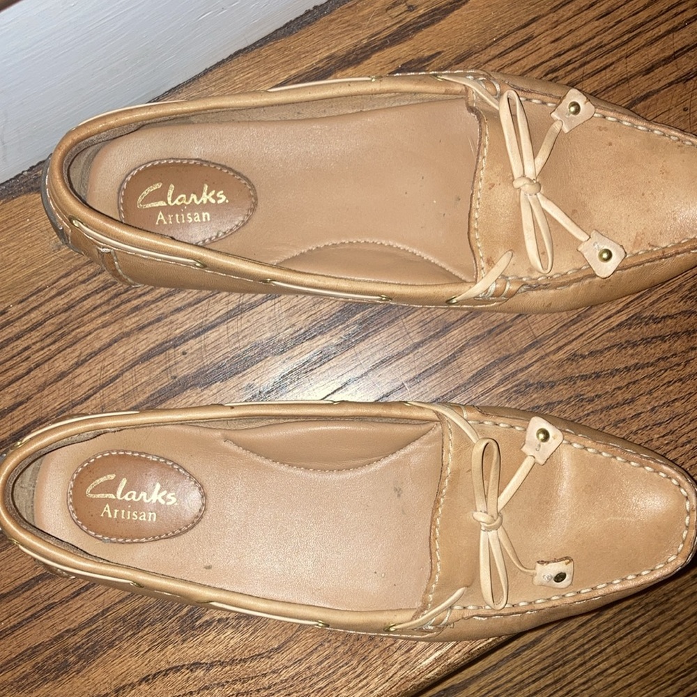 CLARKS Womens US 8 Artisan Driving Moccasins Mocs Brown Leather Loafers Flats - Picture 2 of 5